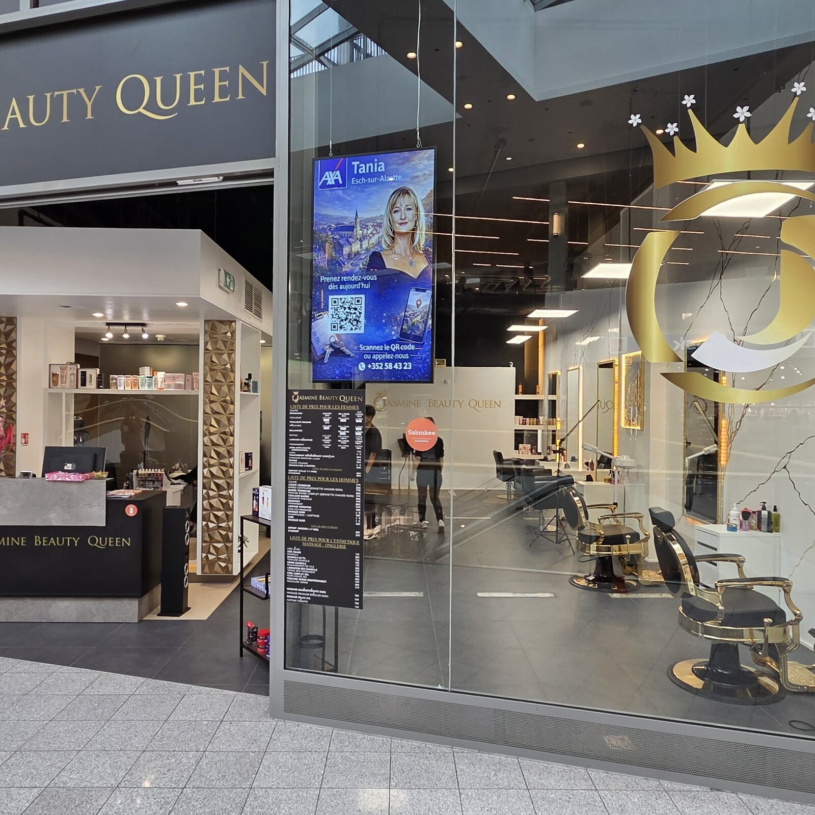 Écran publicitaire PubMe chez Jasmine Beauty Queen à Belval Plaza